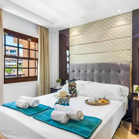241 Royal Park Albatros Con Terraza شقة *